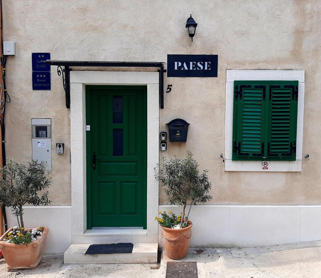 Central Split Rooms And Apartments Paese Экстерьер фото
